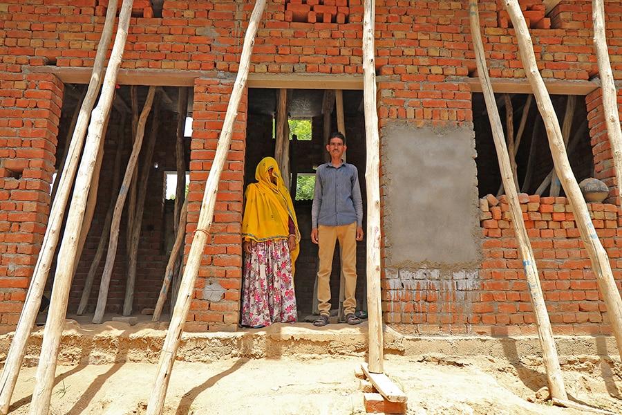 g_118185_bg_socialschemes_pmay-12_280x210.jpg g_118185_bg_socialschemes_pmay-12_280x210.jpg