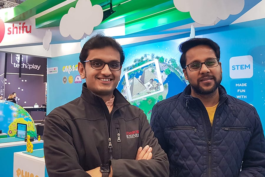 g_119069_vivek_and_dinesh_spielwarenmesse_280x210.jpg g_119069_vivek_and_dinesh_spielwarenmesse_280x210.jpg