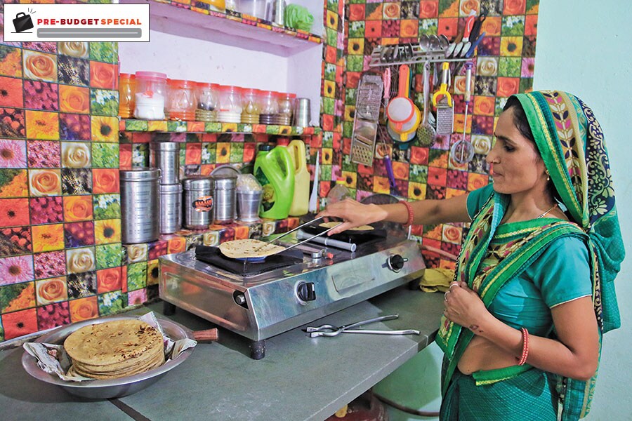 g_117715_ujjwala_yojana_280x210.jpg g_117715_ujjwala_yojana_280x210.jpg
