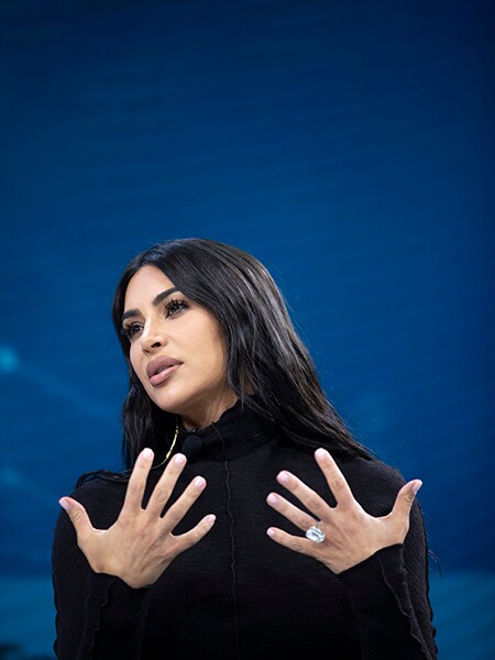 g_123491_bg_dealkardashianwest1_280x210.jpg g_123491_bg_dealkardashianwest1_280x210.jpg