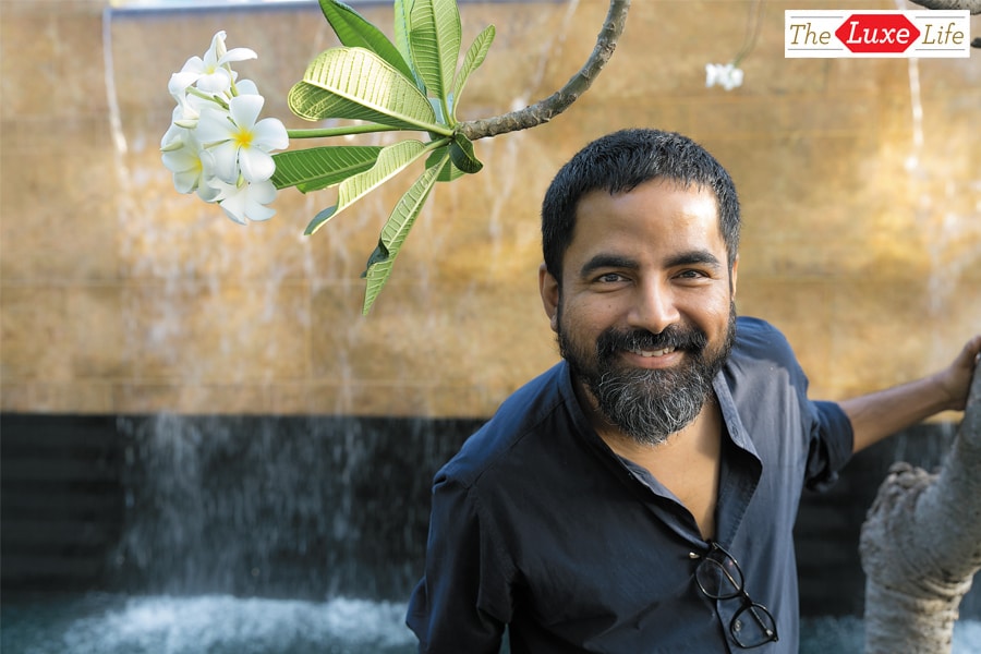 g_122369_sabyasachi900x600_280x210.jpg g_122369_sabyasachi900x600_280x210.jpg