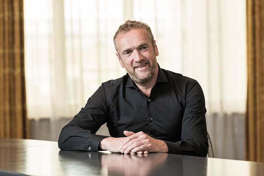 g_122813_bob_van_dijk_280x210.jpg g_122813_bob_van_dijk_280x210.jpg