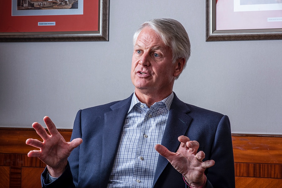 g_120799_bgjohndanahoe_19copy_280x210.jpg g_120799_bgjohndanahoe_19copy_280x210.jpg