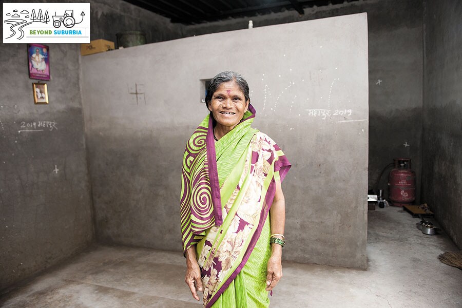 g_121303_pmay_g_beneficiery_280x210.jpg g_121303_pmay_g_beneficiery_280x210.jpg