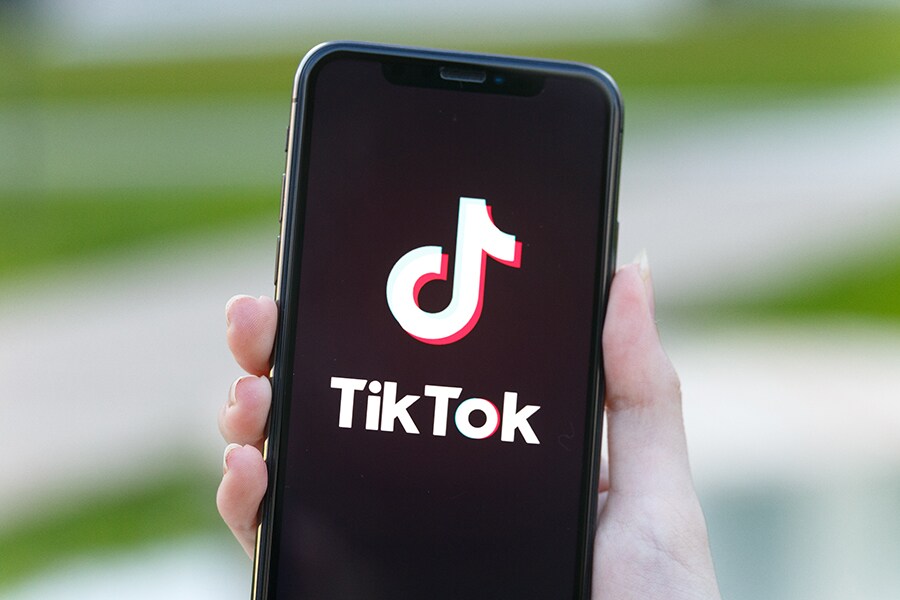 bg_tiktok_nyt_shutterstock_1455487781 bg_tiktok_nyt_shutterstock_1455487781