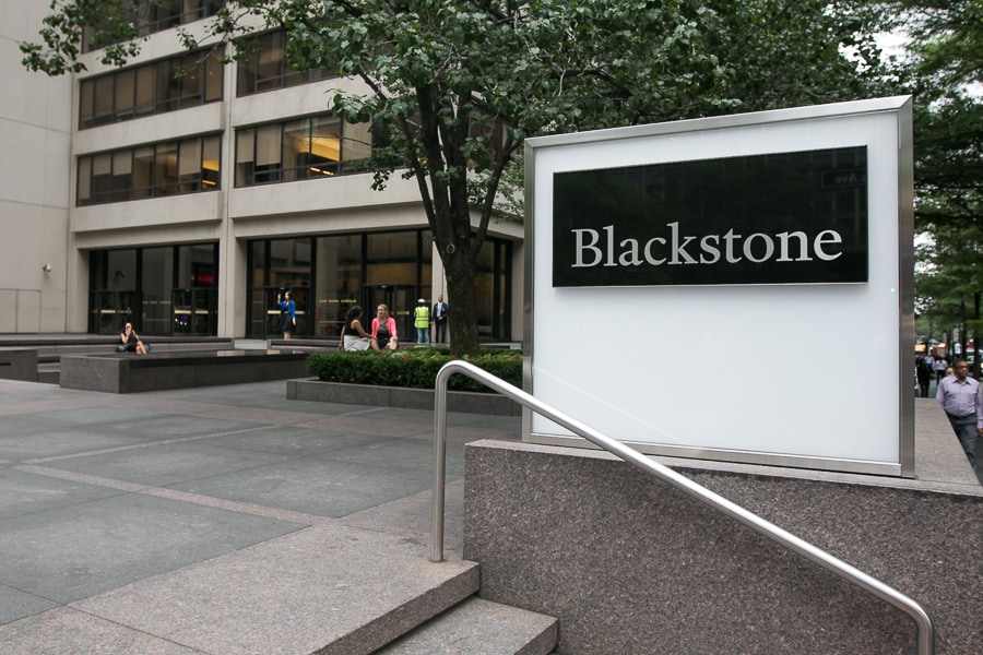bg_blackstone_shutterstock_444997084 bg_blackstone_shutterstock_444997084