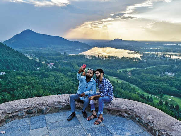 Online-first brands reach the remotest of places, like J&K, Ladakh, Andaman & NicobarImage: Saqib Majeed/Sopa Images/Lightrocket Via Getty Images
