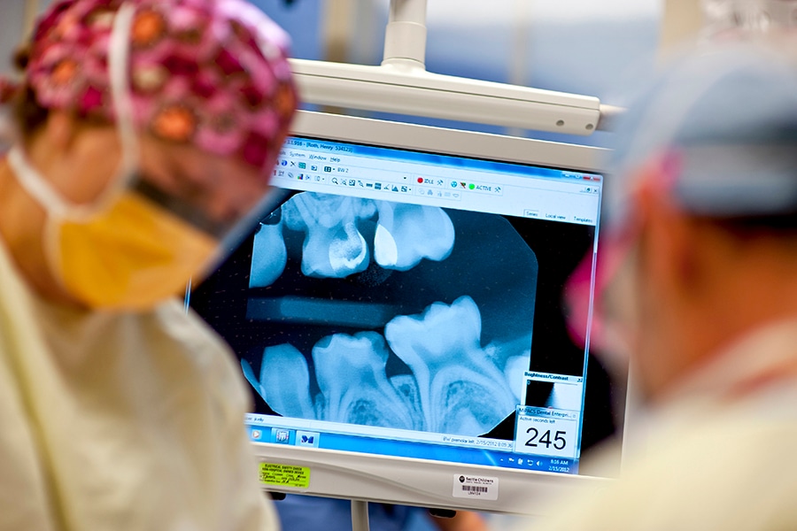 dentists econ_bg dentists econ_bg