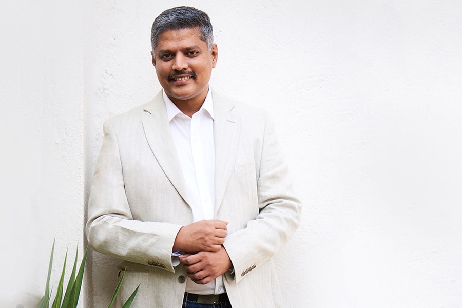 johncey 900x600 johncey 900x600