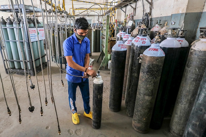 As the government fails to provide adequate oxygen to city hospitals in New Delhi, they are seeking help from industry associations in Manesar that have offered free oxygen for Covid-19 patients. Ambulances from multiple smaller city hospitals were parked outside Star Gases in Manesar waiting for an oxygen refill.