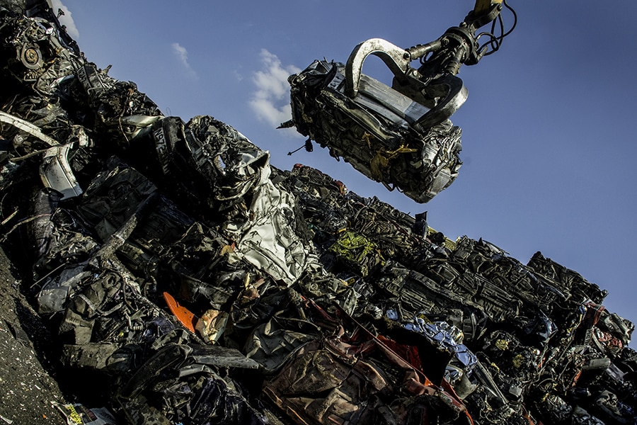 _automobile scrapping_bg _automobile scrapping_bg