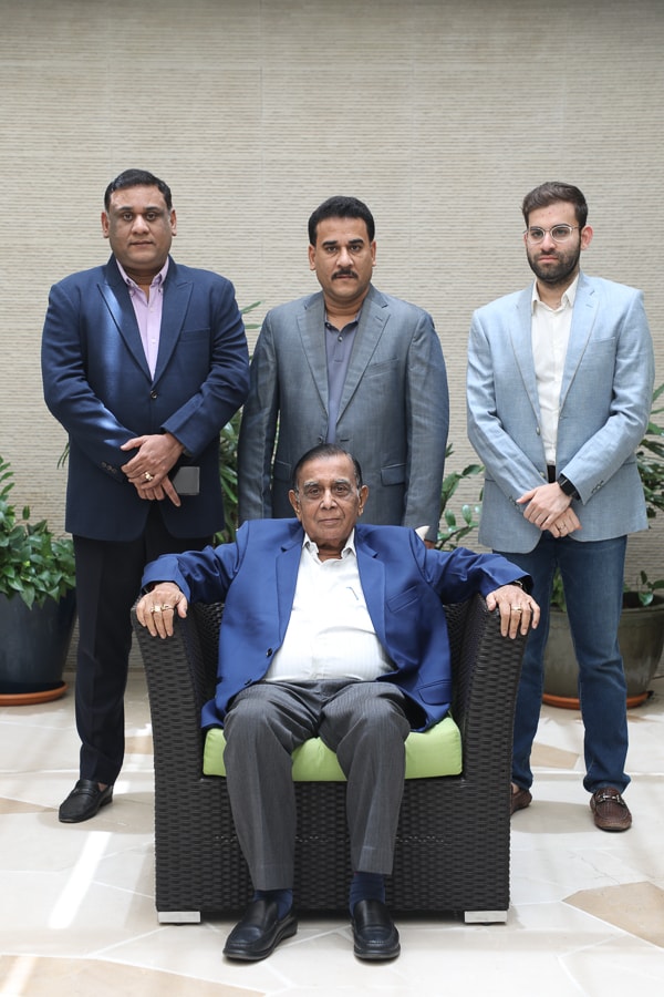 cello world_0443_bg 1 cello world_0443_bg 1