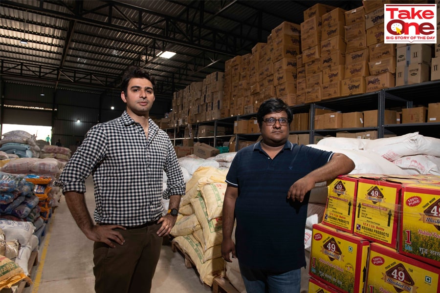 angad kikla_naisheel verdhan_av08_bg angad kikla_naisheel verdhan_av08_bg