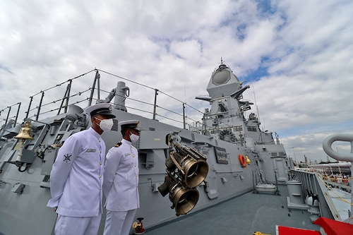 Indian Navy personnel stand guard on the deck of INS Visakhapatnam, the stealth guided-missile destroyer ship of Project 15B, during its commissioning ceremony in Mumbai, India, November 21, 2021.