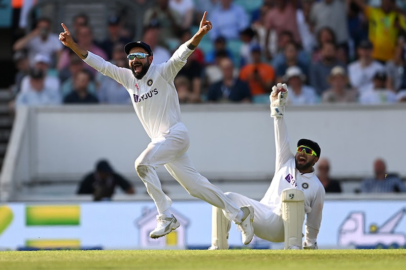 India captain Virat Kohli celebrates with Rishabh Pant after winning the fourth LV= Insurance Test Match between England and India at The Kia Oval on September 06, 2021 in London, England.
