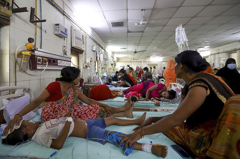 Patients receive treatment at Sarojini Naidu Children"s Hospital, in Prayagraj, Uttar Pradesh, India, September 10, 2021. Parts of Uttar Pradesh are reeling under a dengue outbreak amid the ongoing coronavirus pandemic.