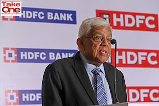 Housing Development Finance Corporation (HDFC) chairman Deepak Parekh speaks during a media briefing in Mumbai on April 4, 2022. - India"s largest private bank will merge with its largest mortgage lender to become a $237 billion financial giant, both companies said, as low interest rates send demand for home loans soaring.
Image: Indranil Mukherjee / AFP