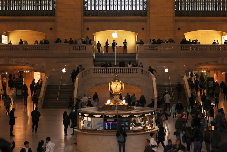 Employees at the Apple Store at the Grand Central Terminal in New York City have begun the process of unionisation. The organisers, who call themselves the "Fruit Stand Workers United," are collecting signatures from workers and seeking representation by Workers United, an affiliate of the Service Employees International Union, who have overseen successful union efforts at some Starbucks stores in the US, April 18, 2022.
