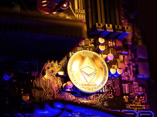 Trading activity is a function of market sentiment in a bear market, investors will not buy bitcoin at depressed levels
Illustration: Chaitanaya Dinesh Surpur