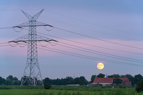 High voltage power lines in Wilhelmshaven, Germany, July 12, 2022. Facilities are being constructed there to receive shipments of liquefied natural gas. (Patrick Junker/The New York Times) High voltage power lines in Wilhelmshaven, Germany, July 12, 2022. Facilities are being constructed there to receive shipments of liquefied natural gas. (Patrick Junker/The New York Times)