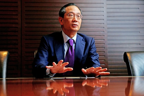 Kewsong Lee, CEO of The Carlyle Group, stepped down as CEO of the firm. So sudden was his resignation that the company didn’t have a successor lined up. Image: Issei Kato / REUTERS