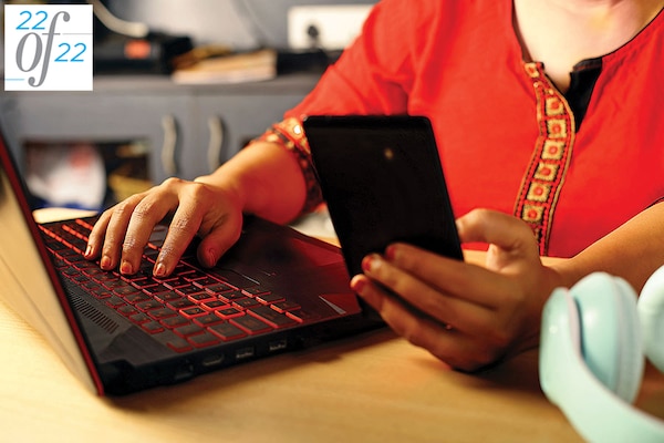 The number of online shoppers is expected to go from about 130-150 million today to around 250 million over the next two years
Image: Shutterstock