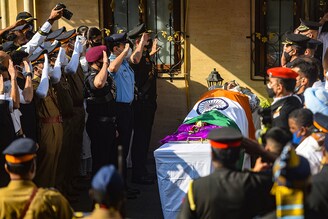 Bharat Ratna Lata Mangeshkar"s funeral procession started from her residence Prabhukunj with full government honours on February 6, 2022 in Mumbai, India. Singing legend Lata Mangeshkar, who enthralled millions with her voice for eight decades, was cremated on Sunday.