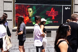 People wait in a line to enter "The Lab", Stranger Things Netflix series experience venue in Madrid, Spain on June 27th, 2022. The visit in The Lab located at the TelefÃ³nica Building is free for everyone. This is one of two experiences the Netflix series has opened in Madrid to coincide with the premiere of its fourth season
Image: Beata Zawrzel/NurPhoto via Getty Images