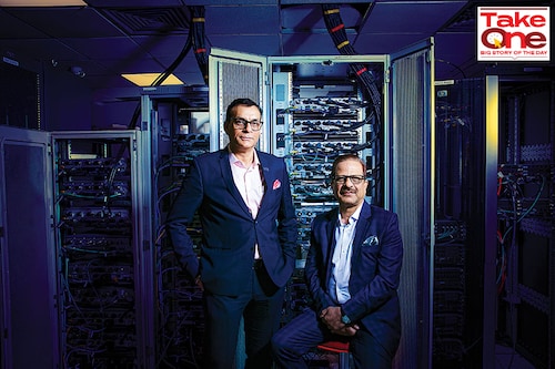 (Left) Amit Marwah, CMO, Nokia India and Sanjay Malik, country head, Nokia India. Image: Madhu Kapparath