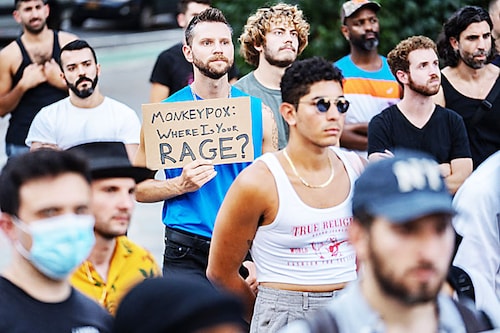 People protest during a rally calling for more government action to combat the spread of monkeypox at Foley Square on July 21, 2022 in New York City. At least 267 New Yorkers have tested positive for monkeypox, a virus similar to smallpox, but with milder symptoms. Image: Jeenah Moon/Getty Images/AFP  People protest during a rally calling for more government action to combat the spread of monkeypox at Foley Square on July 21, 2022 in New York City. At least 267 New Yorkers have tested positive for monkeypox, a virus similar to smallpox, but with milder symptoms. Image: Jeenah Moon/Getty Images/AFP 