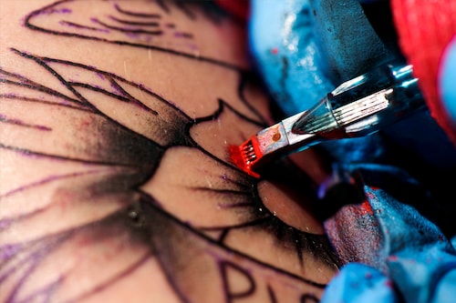 Are you ready to go under the needle?
Image: Oleksandr Nagaiets / Shutterstock Are you ready to go under the needle?
Image: Oleksandr Nagaiets / Shutterstock