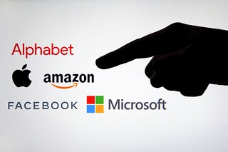 Recession fears, a strong dollar, shrinking advertising budgets and inflation — headwinds are coming from every direction at the moment. Image: Shutterstock 