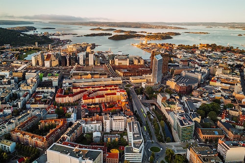 With an average of 25 days of vacation per year and 707 days of parental leave, the Norwegian capital Oslo tops the list of cities with the best work-life balance.
Image: Drazen / Getty Images