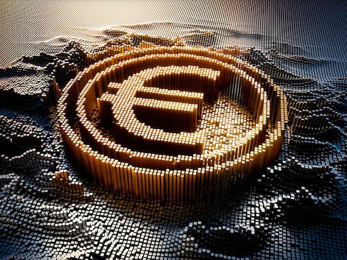 Bill Gates, CEO of Microsoft Corp., promotes Internet Explorer 4.0 in San Francisco, September 30, 1997.
Image: Reuters Bill Gates, CEO of Microsoft Corp., promotes Internet Explorer 4.0 in San Francisco, September 30, 1997.
Image: Reuters