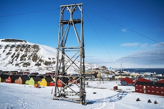 Conveyor towers once used for transporting coal from the mines to the harbour, are pictured in Longyearbyen on May 6, 2022, on the Svalbard Archipelago, northern Norway.
Image: Jonathan Nackstrand / AFP