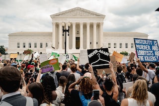 Abortion-rights demonstrators outside the U.S. Supreme Court after Roe v. Wade was overturned, in Washington, June 24, 2022. Reeling from competing demands from stakeholders, including activists, clients, consumers, shareholders and elected officials, businesses are increasingly caught in the middle of the country’s bruising culture wars. (Shuran Huang/The New York Times)