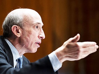 Reopening of schools and colleges has made edtech ventures come up with alternative models, such as an online-plus-offline approach
Illustration: Sameer Pawar