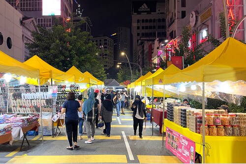 Eating and shopping at small businesses tops the list of activities consumers are interested in doing to have a positive impact on the local community. Image: Shutterstock Eating and shopping at small businesses tops the list of activities consumers are interested in doing to have a positive impact on the local community. Image: Shutterstock