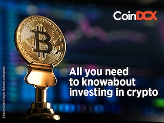 Eating and shopping at small businesses tops the list of activities consumers are interested in doing to have a positive impact on the local community. Image: Shutterstock