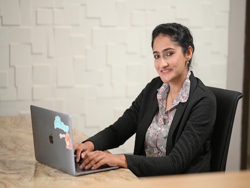 US actress and comedian Amy Schumer (L), US actress and comedian Wanda Sykes (C) and US actress Regina Hall speak onstage during the 94th Oscars at the Dolby Theatre in Hollywood, California on March 27, 2022.
Image: Robyn Beck / AFP US actress and comedian Amy Schumer (L), US actress and comedian Wanda Sykes (C) and US actress Regina Hall speak onstage during the 94th Oscars at the Dolby Theatre in Hollywood, California on March 27, 2022.
Image: Robyn Beck / AFP