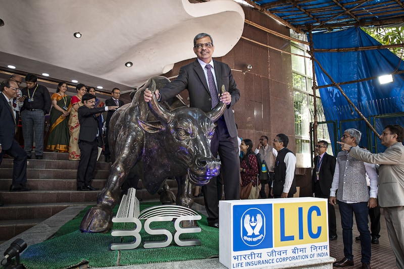 Life Insurance Corporation of India"s chairperson MR Kumar at the listing ceremony at the BSE in Mumbai, India on May 17, 2022. State-run LIC plunged early in its trading debut after a record initial public offering that was priced at the top of the range and was oversubscribed nearly three times.