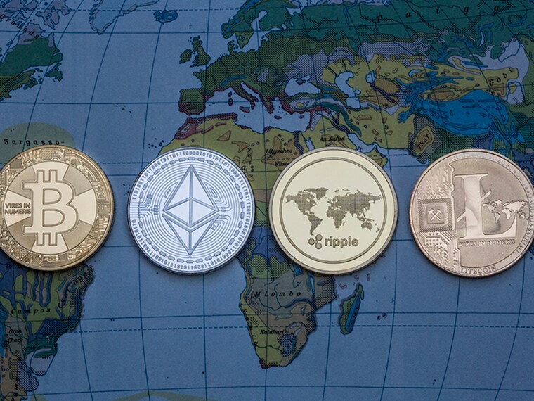 Visitors view gun displays at a National Rifle Association outdoor sports trade show on February 10, 2017 in Harrisburg, Pennsylvania. The Great American Outdoor Show, a nine day event celebrating hunting, fishing and outdoor traditions, features over 1,000 exhibitors ranging from shooting manufacturers to outfitters to fishing boats and RVs, and archery to art. Image: DOMINICK REUTER/AFP via Getty Images