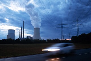 By harmonising and interconnecting different country/regional level carbon prices, and developing a composite carbon price index, one could arrive at a dynamic, global carbon price indicator which is not the same as a unified carbon price.
Image: Sebastian Gollnow/picture alliance via Getty Images