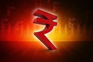 In the current financial year, the rupee depreciated against the dollar by around 8 percent. Such a massive downfall in the rupee in a comparatively short period of 5-6 months has certainly put pressure on RBI
Image: Shutterstock