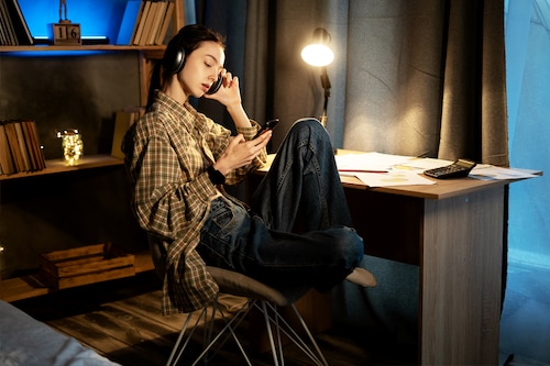 Many in the publishing world are hopeful that Spotify will convert some of its users into audiobook lovers.
Image: Shutterstock Many in the publishing world are hopeful that Spotify will convert some of its users into audiobook lovers.
Image: Shutterstock
