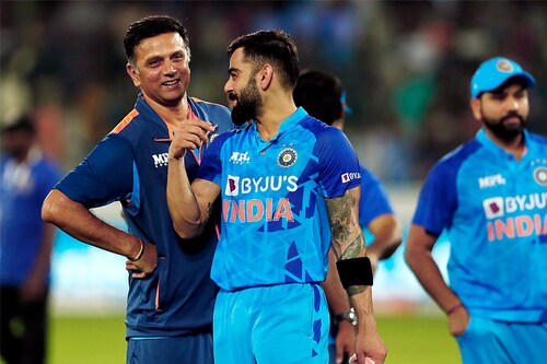 Virat Kohli and head coach of India Rahul Dravid celebrate the victory during the final game of the T20 International series between India and Australia at Rajiv Gandhi International Stadium on September 25, 2022, in Hyderabad, India.