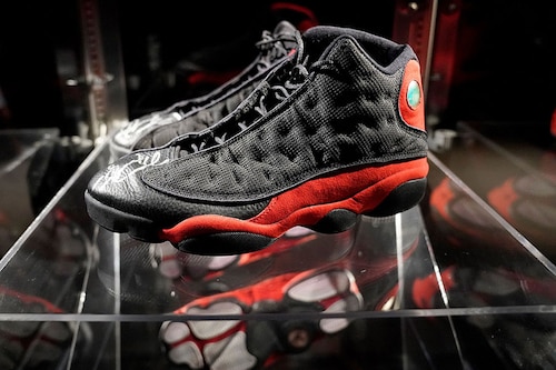 Michael Jordan’s 1998 NBA Finals Air Jordan XIIIs sneakers are displayed during a press preview in New York on April 6, 2023 at Sotheby’s.
Image: Timothy A. Clary / AFP