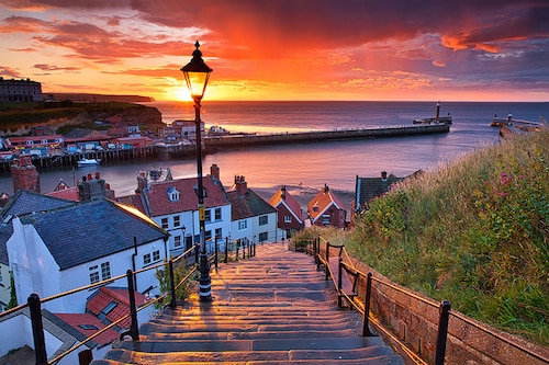 According to a number of studies, living by the sea is associated with better physical and mental health.
Image: Shutterstock