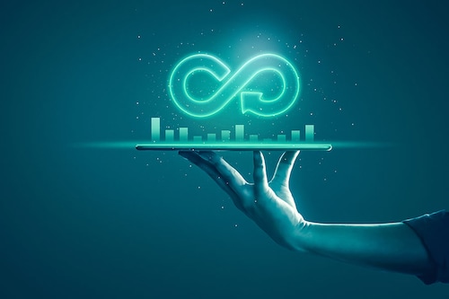 Adopting circular practices allows for optimised resource utilisation, cost savings and price stability throughout the supply chain.
Image: Shutterstock Adopting circular practices allows for optimised resource utilisation, cost savings and price stability throughout the supply chain.
Image: Shutterstock