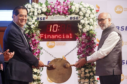 Independent Director and Non Executive Chairman, Jio Financial Services Limited (JFSL), KV Kamath and Chairman Bombay Stock Exchange (BSE), Subhash S Mundra pose for a picture ahead of the listing ceremony of JFSL at the Bombay Stock Exchange in Mumbai, India, August 21, 2023.
Image: Reuters/Francis Mascarenhas Independent Director and Non Executive Chairman, Jio Financial Services Limited (JFSL), KV Kamath and Chairman Bombay Stock Exchange (BSE), Subhash S Mundra pose for a picture ahead of the listing ceremony of JFSL at the Bombay Stock Exchange in Mumbai, India, August 21, 2023.
Image: Reuters/Francis Mascarenhas